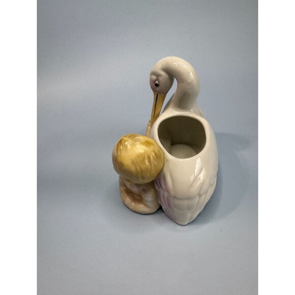 Vintage Ceramic Baby & Stork Planter Figurine Made In England 4 3/4" X 4 1/2" Nu - Picture 5 of 6